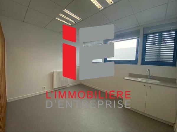 Local professionnel de 50m2 à LANESTER