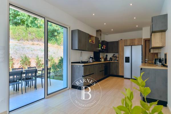 Vernaison, Maison 4 Chambres -  202 m² à vendre