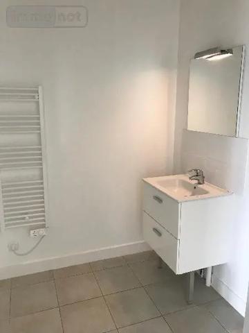 Location - Appartement Saint-André-les-Vergers 10120 3 pièces 55 m 2 30 m 2