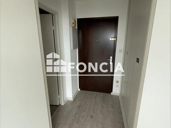 Location Studio 27 m² - 6 RUE CYFFLE Nancy 54000