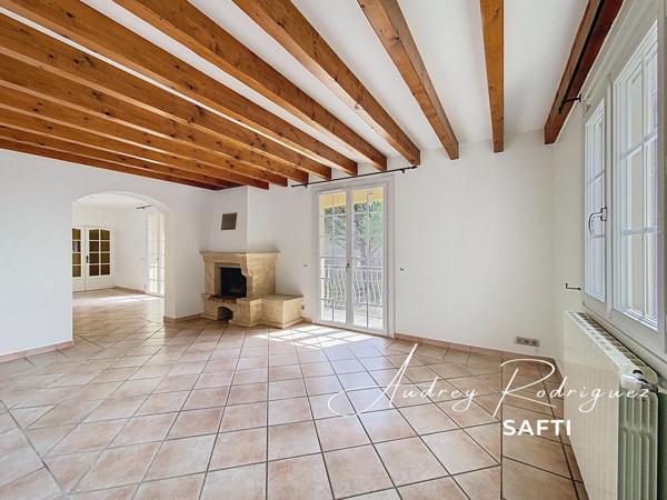 Maison rénovée – Charme, confort et calme