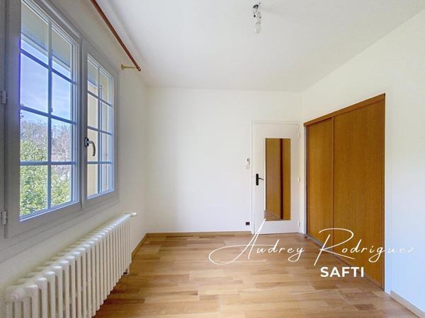 Maison rénovée – Charme, confort et calme