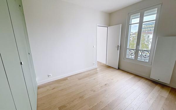 Appartement à vendre    3 pièces • 65 m2 Montreuil