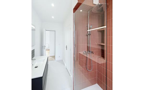 Appartement à vendre    3 pièces • 65 m2 Montreuil