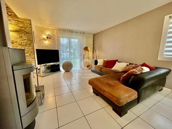 MAISON - 142 M² - 4 CHAMBRES - DOUBLE GARAGE - 1600M²