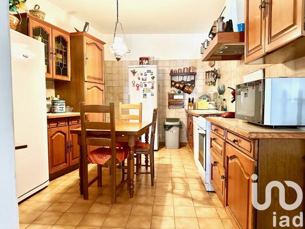 Maison de ville 4 pièces de 115 m² à Châteauneuf-du-Pape (84230)