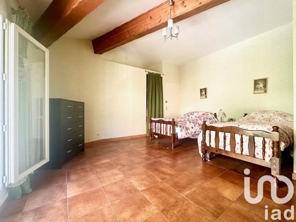 Maison de ville 4 pièces de 115 m² à Châteauneuf-du-Pape (84230)