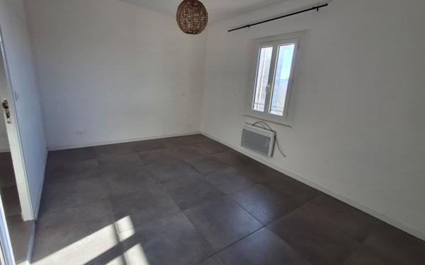 Appartement à louer    2 pièces • 45,56 m2 Saint-Gilles