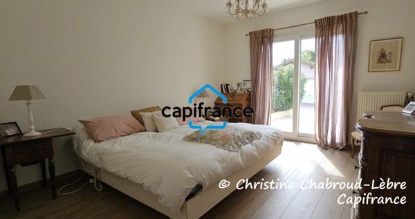 Maison plain-pied à vendre de 202 m² - BELLERIVE SUR ALLIER (03) - avec piscine