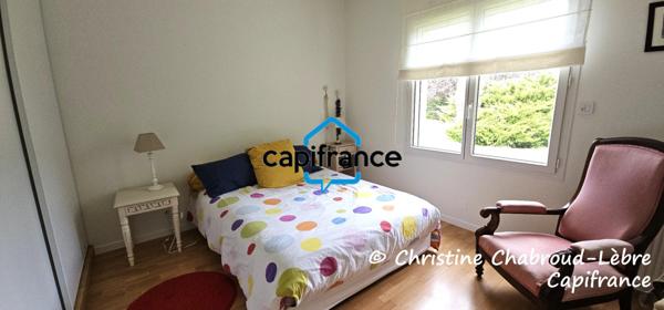 Maison plain-pied à vendre de 202 m² - BELLERIVE SUR ALLIER (03) - avec piscine