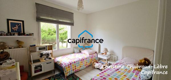 Maison plain-pied à vendre de 202 m² - BELLERIVE SUR ALLIER (03) - avec piscine