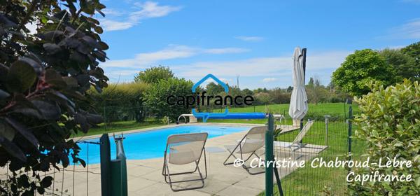 Maison plain-pied à vendre de 202 m² - BELLERIVE SUR ALLIER (03) - avec piscine