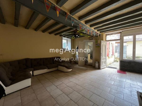 Maison à BEAUMONT-SUR-SARTHE, 72170 - 2 pièces 100m²