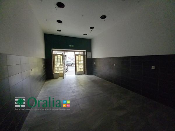 Local commercial · Location Marseille (13003) 69m²