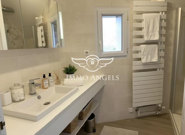 Maison d’architecte 179 m² – 4 chambres, jardin et studio indépendant -La Jonelière / Université