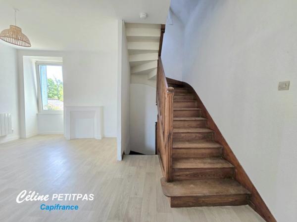 Appartement Duplex T3 – 63m² – Centre-ville de Montfort sur Meu