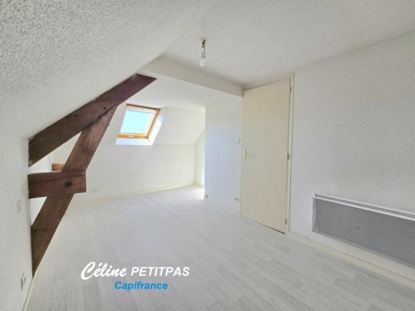 Appartement Duplex T3 – 63m² – Centre-ville de Montfort sur Meu
