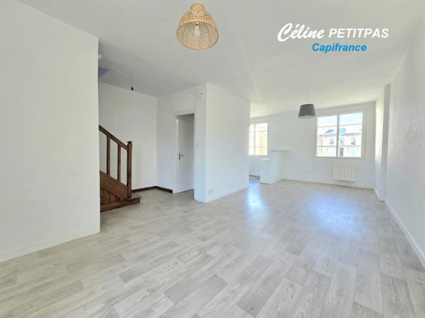 Appartement Duplex T3 – 63m² – Centre-ville de Montfort sur Meu