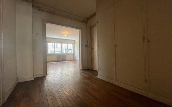 Appartement à vendre    3 pièces • 85,64 m2 Valenciennes