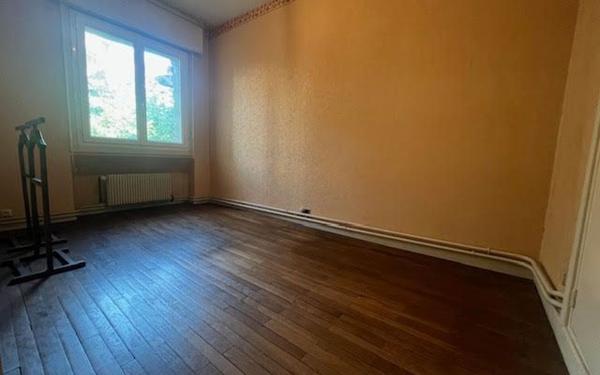 Appartement à vendre    3 pièces • 85,64 m2 Valenciennes
