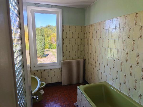 Vente                                                      Maison
                        
                     6 pièces                      101 m2                     à Le Breuil-sur-Couze