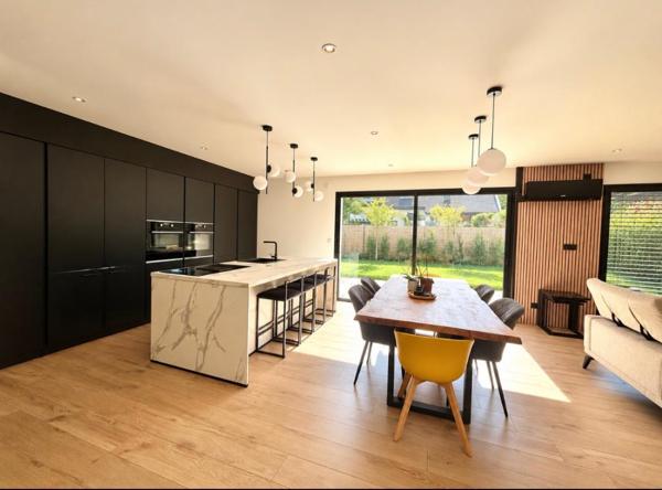 Maison Montreuil Juigne 6 pièce(s) 170 m2