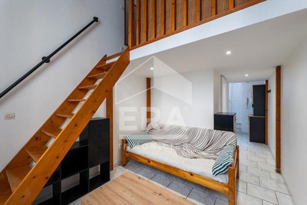 T1 duplex meublé 30 m², Lyon 7,Proche métro / tram Refait à neuf