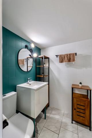 T1 duplex meublé 30 m², Lyon 7,Proche métro / tram Refait à neuf