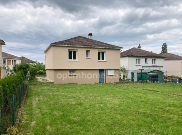 Maison individuelle rénovée – 2 chambres + bureau / chambre d’appoint – Jardin, garage et sous-sol complet – Charleville-Mézières