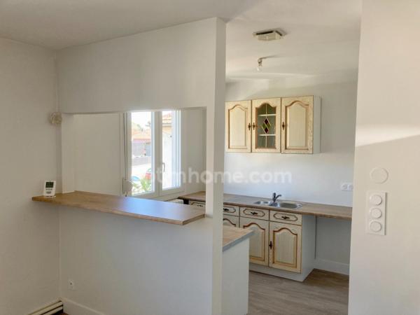Maison individuelle rénovée – 2 chambres + bureau / chambre d’appoint – Jardin, garage et sous-sol complet – Charleville-Mézières