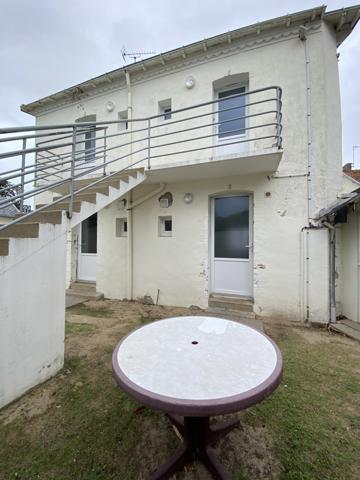 Saint-Jean-de-Monts (85160) SAINT-JEAN-DE-MONTS - IMMEUBLE DE 4 STUDIO + UN GARAGE