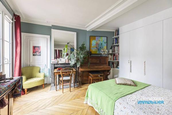 Paris 10ème - Poissonnière - 3 pièces - 64,67 m2 Loi Carrez - Balcons