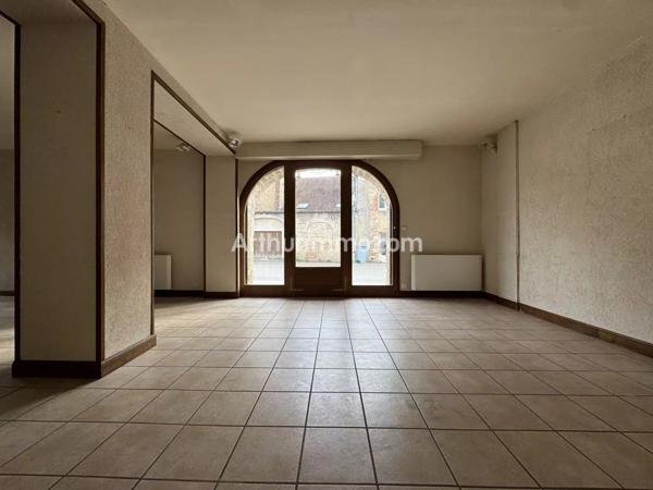 Location Fonds de commerce 1 pièces 44 m2 à Sampans