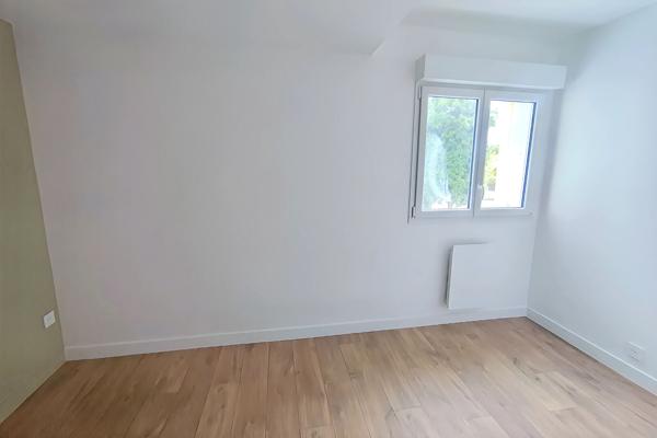 Appartement T2 bis rénové avec balcon, parking et cave - Quartier des Présidents aux Sables d'Olonne