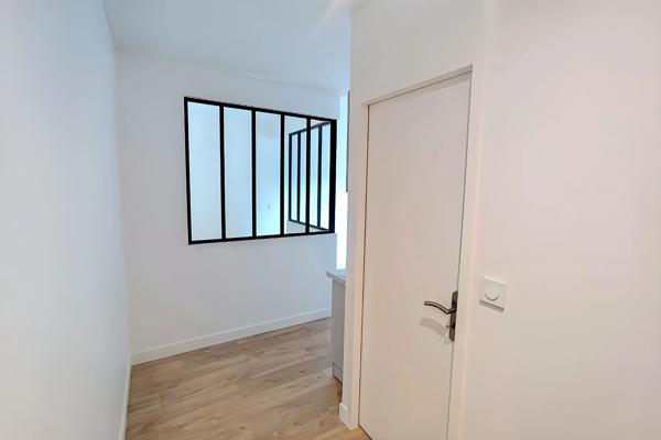 Appartement T2 bis rénové avec balcon, parking et cave - Quartier des Présidents aux Sables d'Olonne