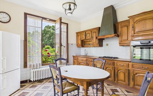 Maison à vendre    5 pièces •  Grenoble