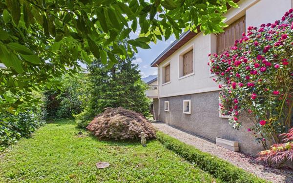 Maison à vendre    5 pièces •  Grenoble