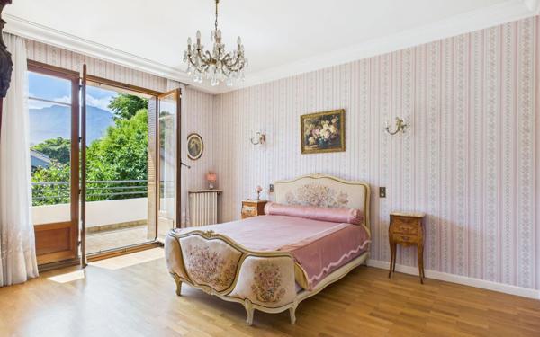 Maison à vendre    5 pièces •  Grenoble