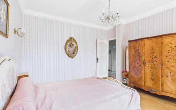 Maison à vendre    5 pièces •  Grenoble