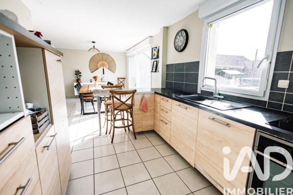 Maison à vendre 6 pièces 117 m² Merville