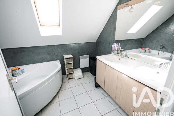 Maison à vendre 6 pièces 117 m² Merville