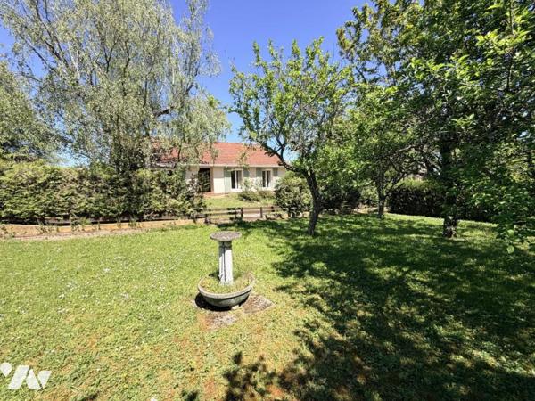 Vente FIXIN maison de plain pied 106 m² habitables 3 chambres sur sous sol et terrain de 978 m²