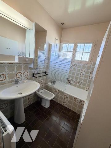 Vente FIXIN maison de plain pied 106 m² habitables 3 chambres sur sous sol et terrain de 978 m²