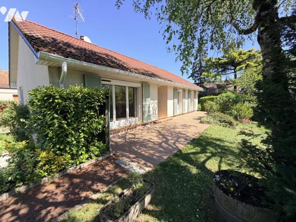 Vente FIXIN maison de plain pied 106 m² habitables 3 chambres sur sous sol et terrain de 978 m²