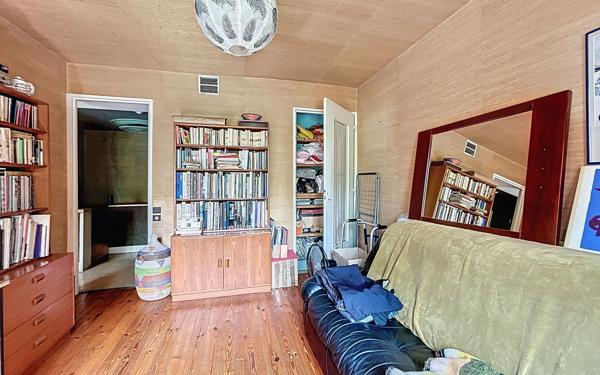 Appartement à vendre    5 pièces • 102,07 m2 Suresnes