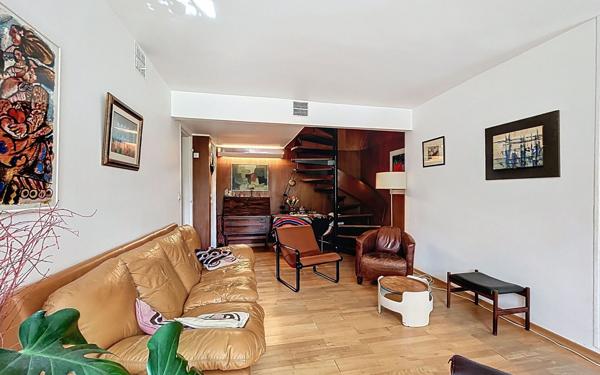 Appartement à vendre    5 pièces • 102,07 m2 Suresnes