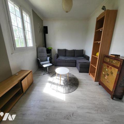 Maison d'habitation à vendre dans le centre de Châteauneuf du Faou, Finistère 29