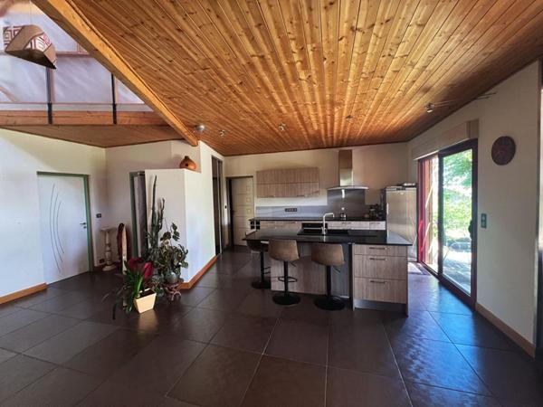 Maison Saint Yrieix La Perche 5 pièce(s) 155 m2