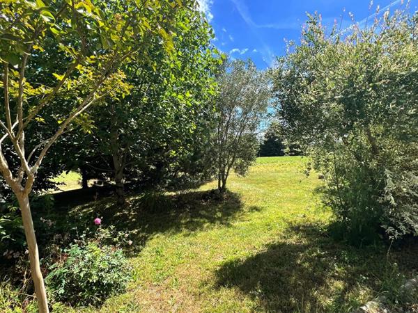 Maison Saint Yrieix La Perche 5 pièce(s) 155 m2