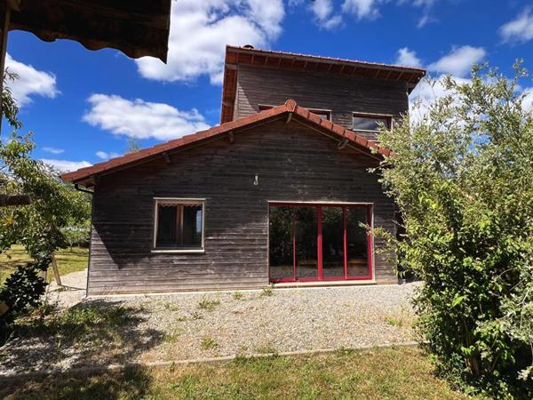 Maison Saint Yrieix La Perche 5 pièce(s) 155 m2
